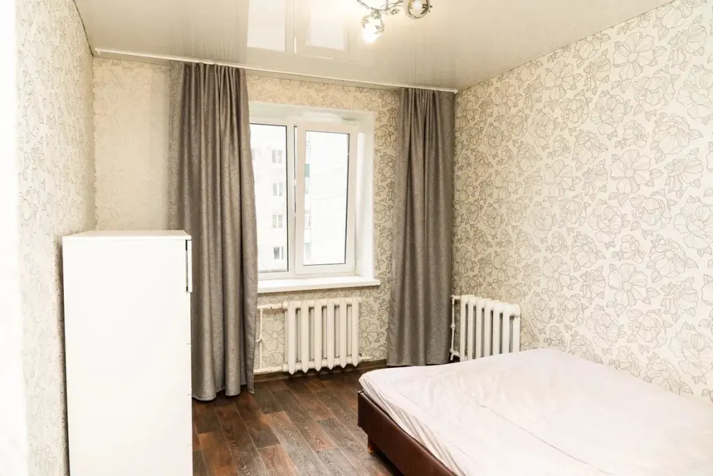 3 - комнатная квартира, ул. Чекасина, 6