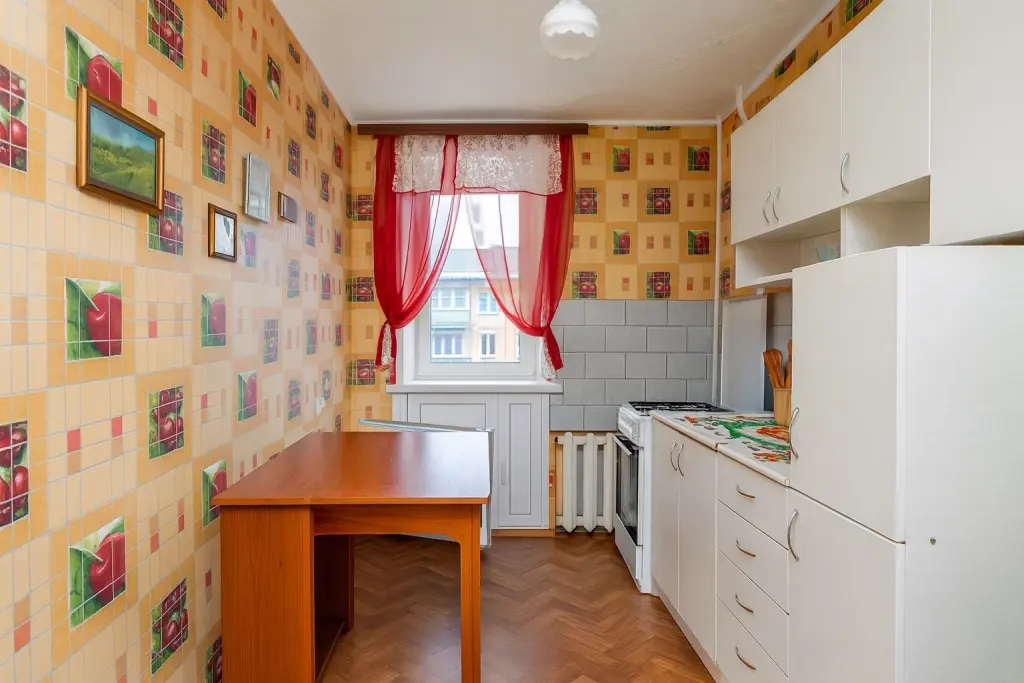 2-ка, пос. Строителей, ул. Западная, 5