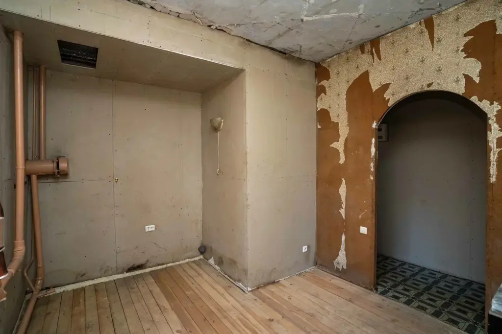 1- комнатная квартира,ул. Республики, 6