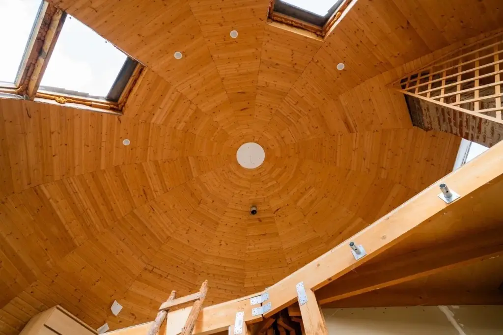 Купольный дом в п. Костер, оз. Аракуль