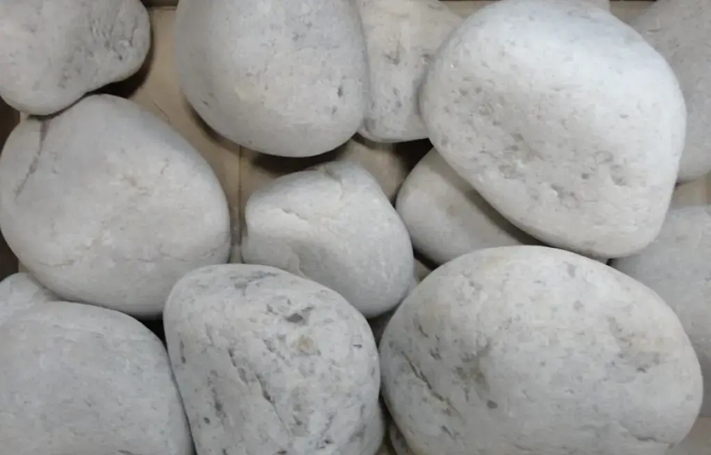 Кварц белый шлифованный