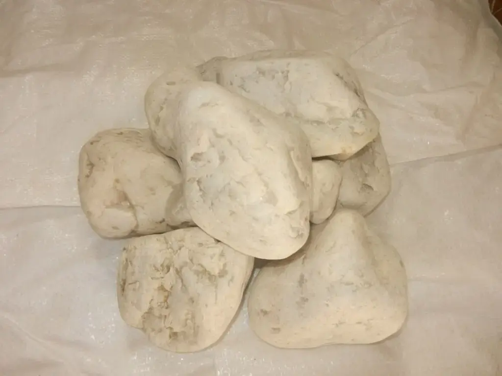 Кварц белый шлифованный