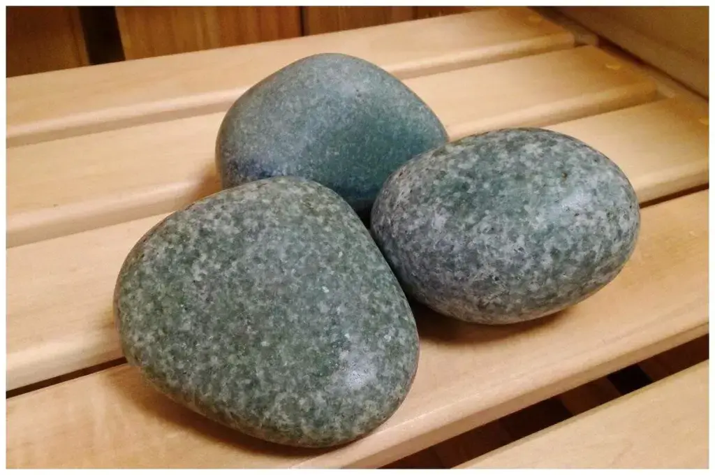 Жадеит шлифованный