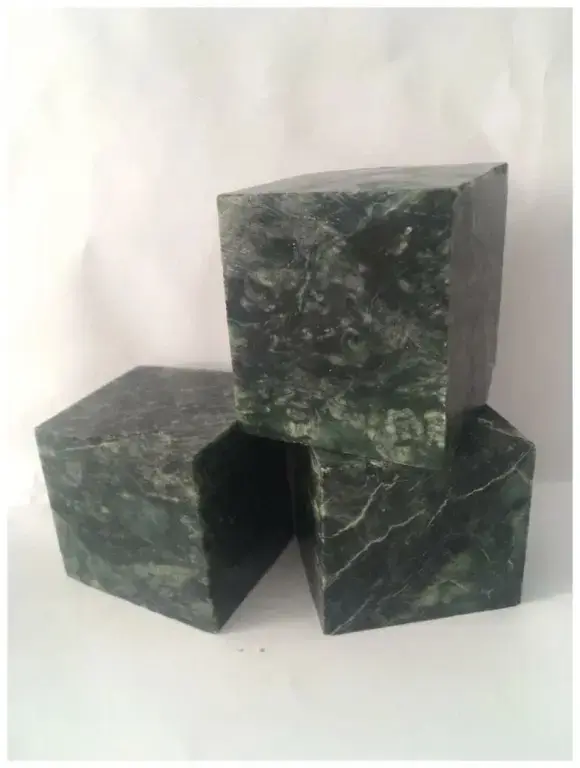 Кубики из нефрита