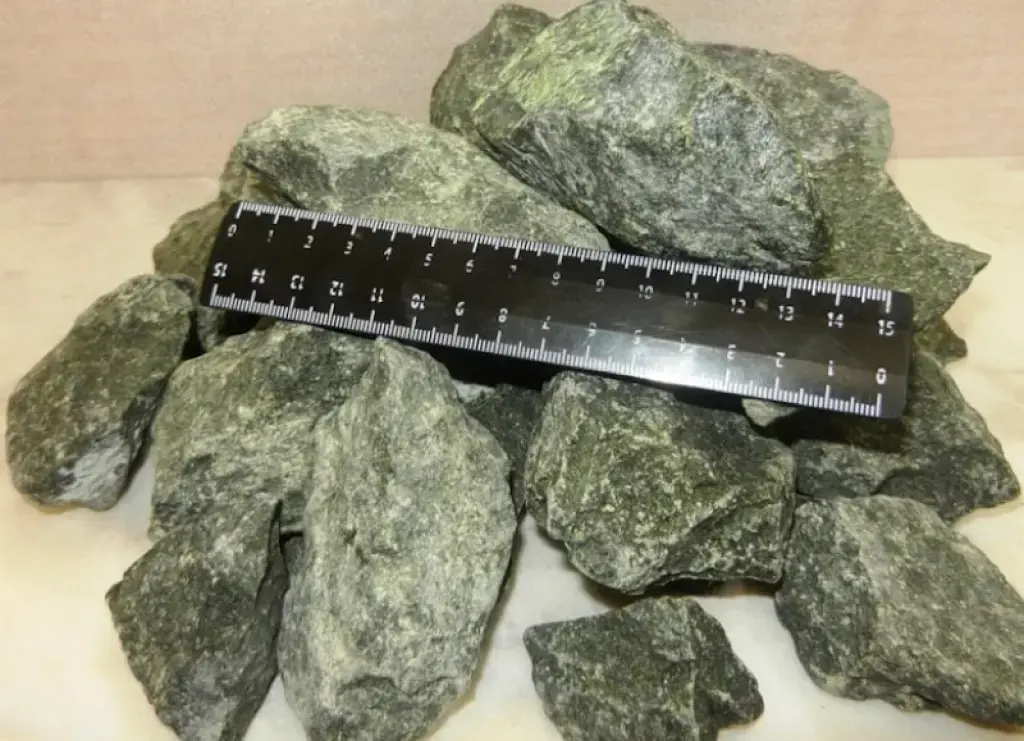 Дунит колотый